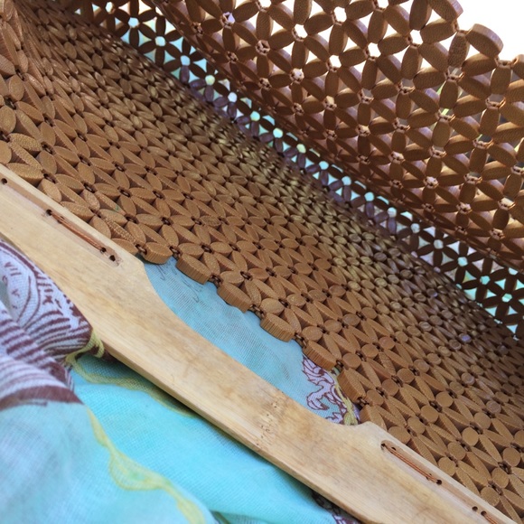 Wooden handbag Donated - Picture 4 of 6